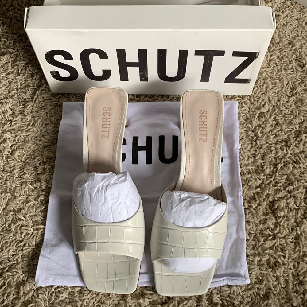 Schutz Mules